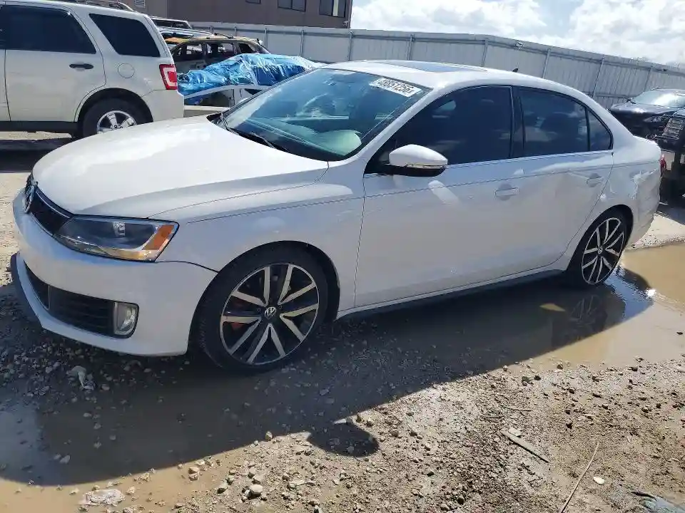 3VW567AJ9CM409262 2012 VOLKSWAGEN JETTA-0