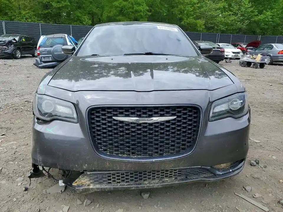 2C3CCAGG5HH616608 2017 CHRYSLER 300-4