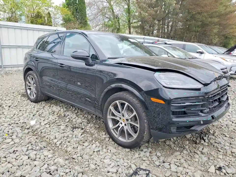 WP1AL2AY4RDA33132 2024 PORSCHE CAYENNE-3