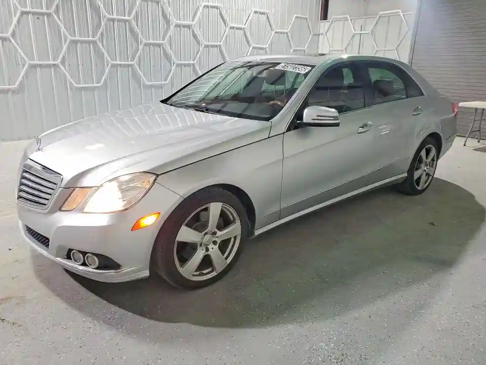 WDDHF5GB6BA355375 2011 MERCEDES-BENZ E-CLASS-0