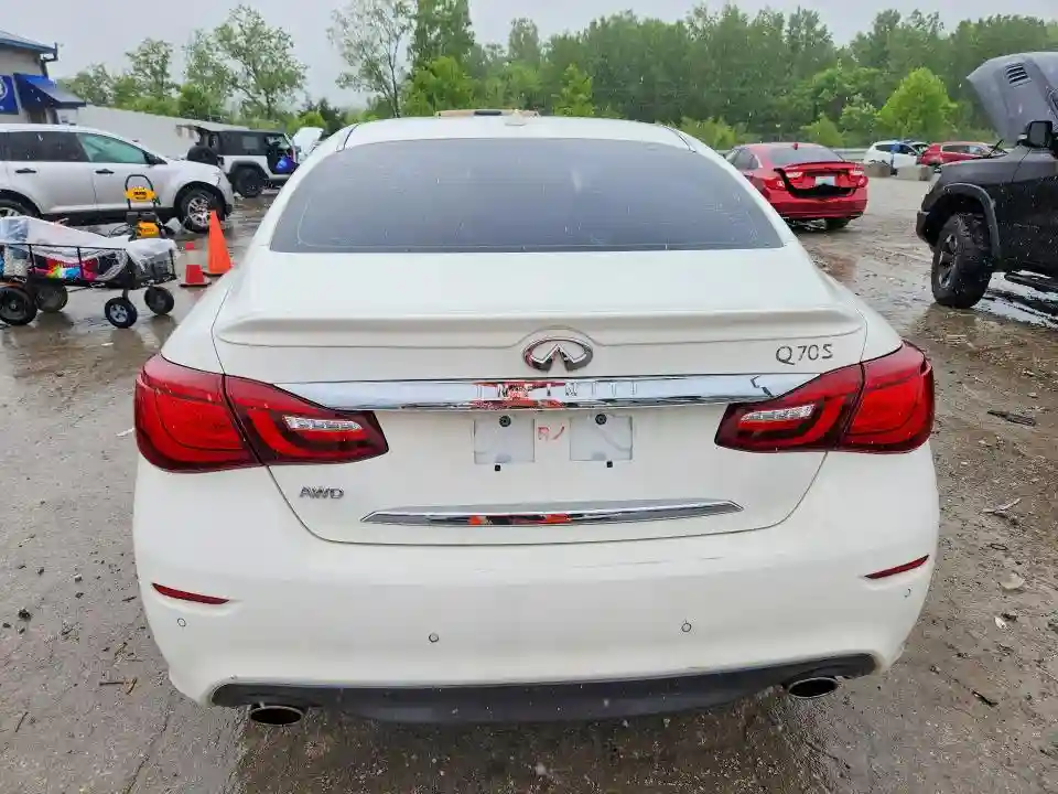 JN1BY1AR2FM560904 2015 INFINITI Q70-5