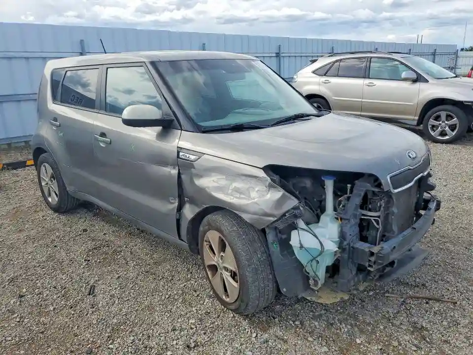 KNDJN2A29F7126469 2015 KIA SOUL BASE-3