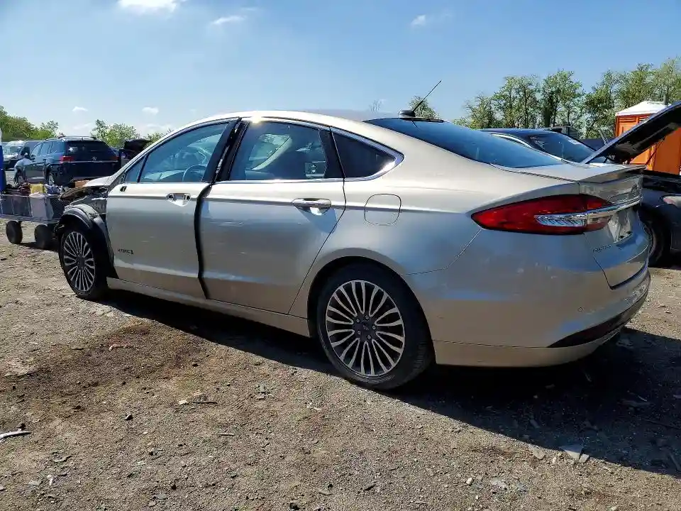 3FA6P0RU1JR124426 2018 FORD FUSION-1