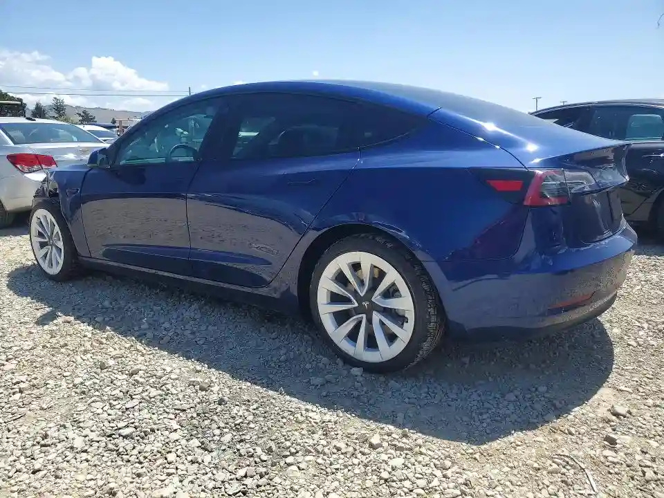 5YJ3E1EB2NF298705 2022 TESLA MODEL 3-1
