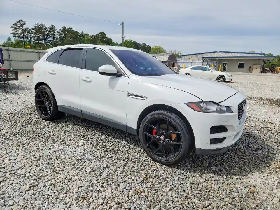 SADCK2GX1KA609136 2019 JAGUAR F-PACE-3