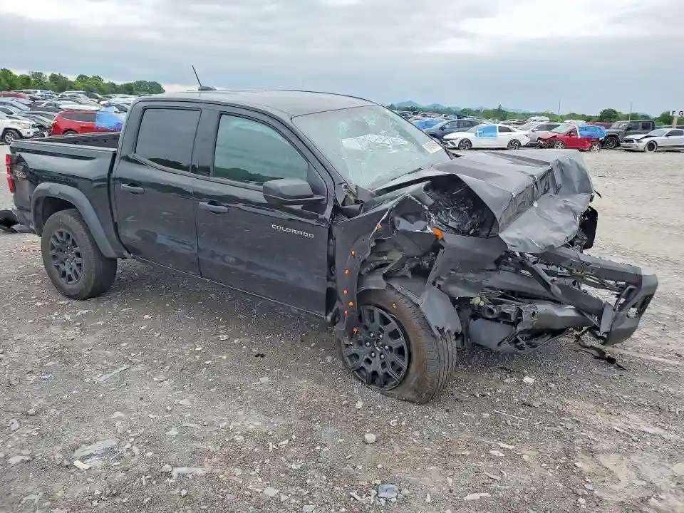 1GCPTEEK0R1279079 2024 CHEVROLET COLORADO-3