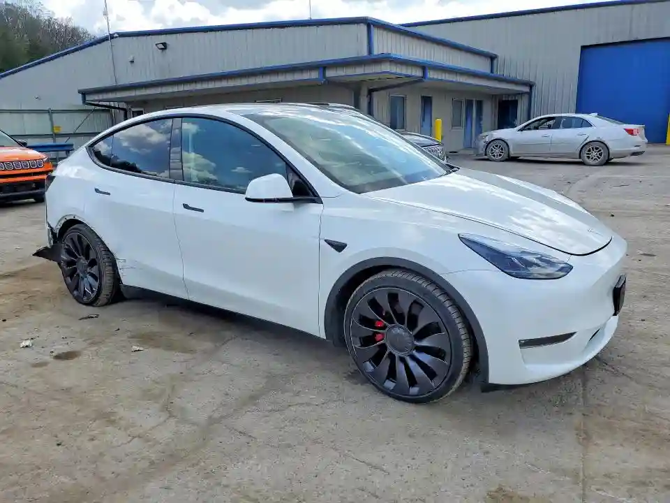 7SAYGDEF7NF464580 2022 TESLA MODEL Y-3