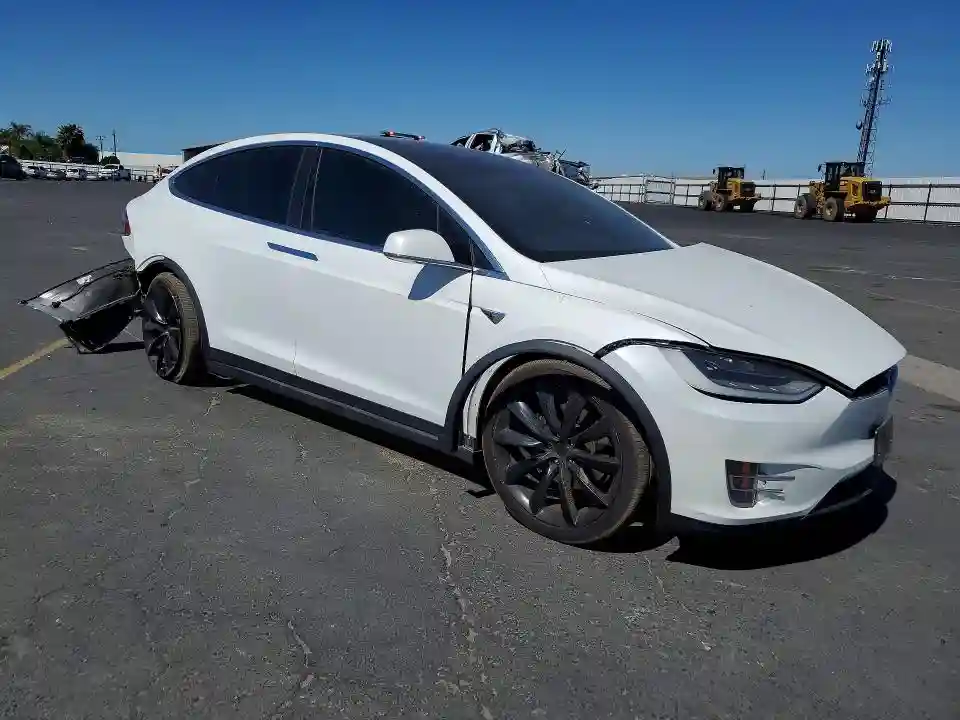 5YJXCAE20LF305767 2020 TESLA MODEL X-3