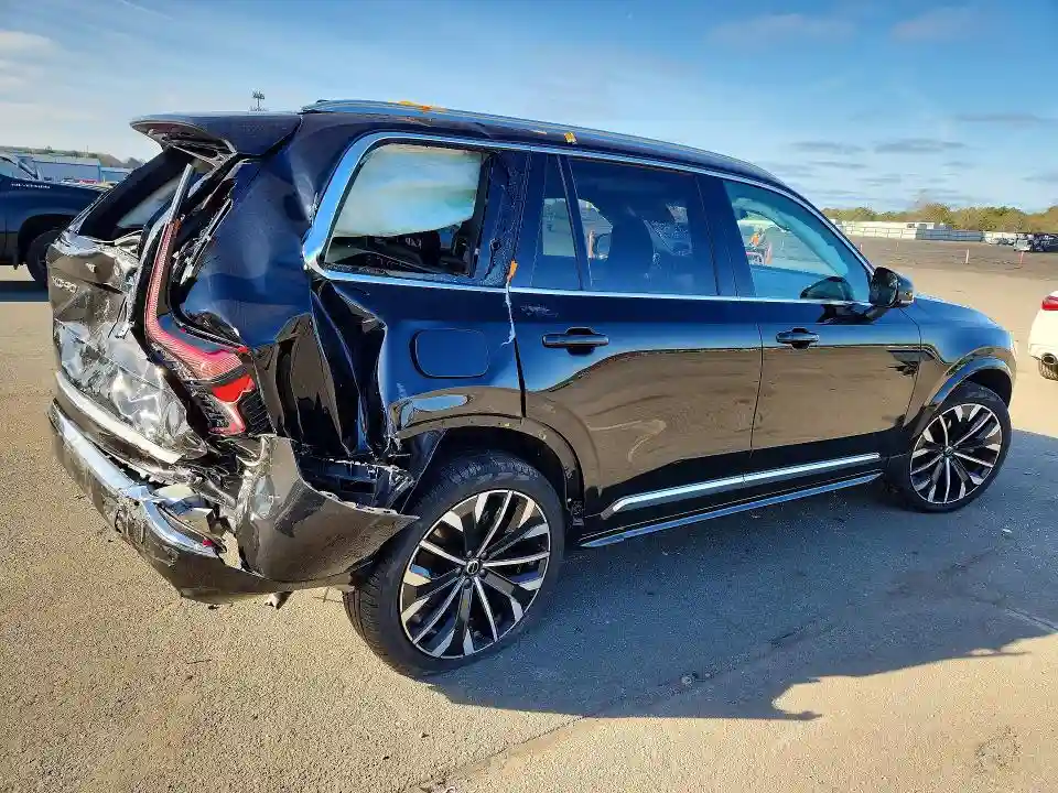 YV4062PB5S1363230 2025 VOLVO XC90-2