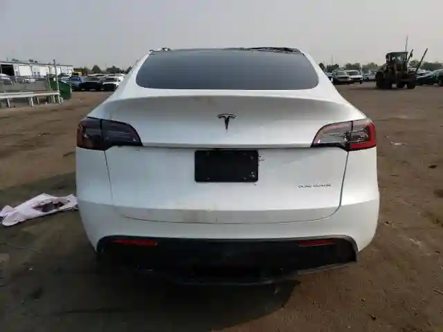 7SAYGDEE9PF770593 2023 TESLA MODEL Y-5