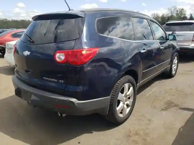 1GNLVHED5AS100102 2010 CHEVROLET TRAVERSE-2