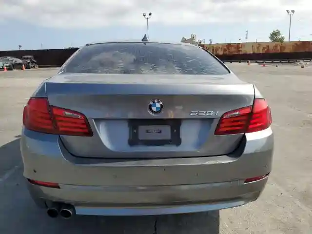 WBAXG5C59CDX01824 2012 BMW 5 SERIES-5