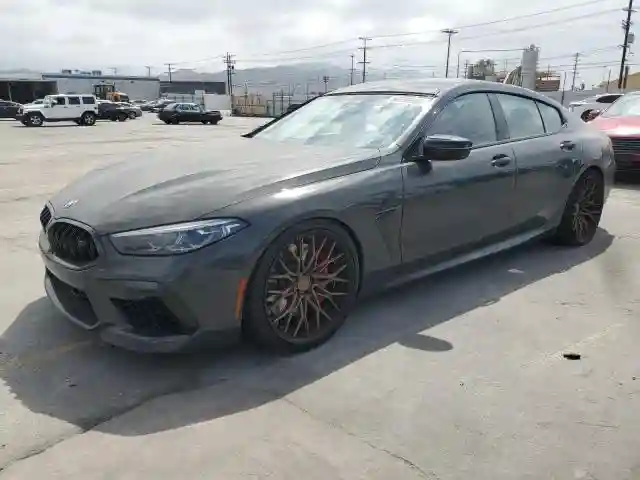 WBSGV0C0XNCJ05560 2022 BMW M8-0