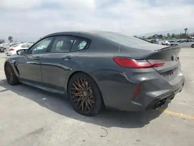 WBSGV0C0XNCJ05560 2022 BMW M8-1
