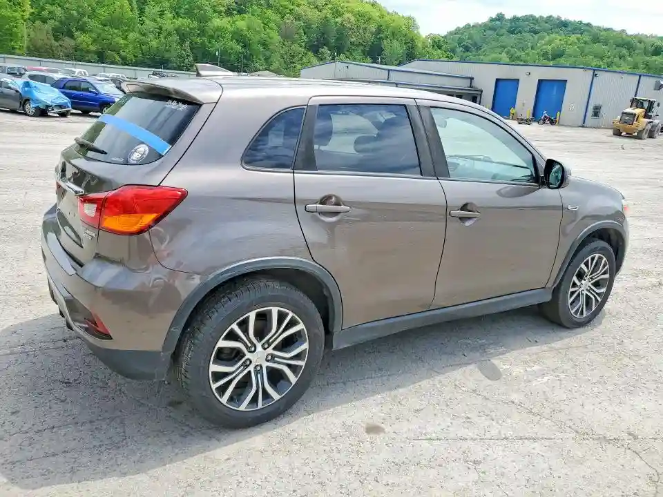 JA4AR3AU4JZ028937 2018 MITSUBISHI OUTLANDER-2