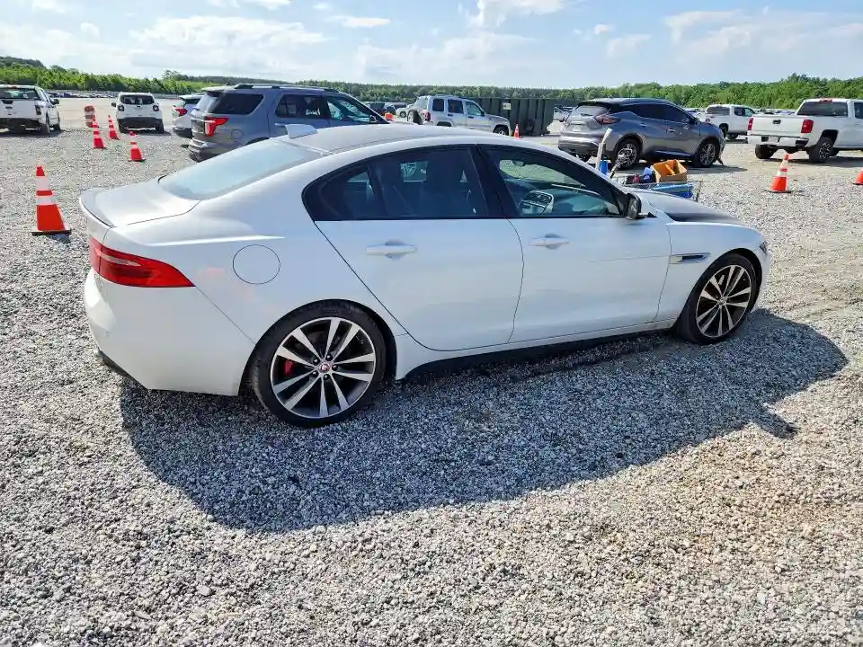 SAJAG4FV7KCP47415 2019 JAGUAR XE-2