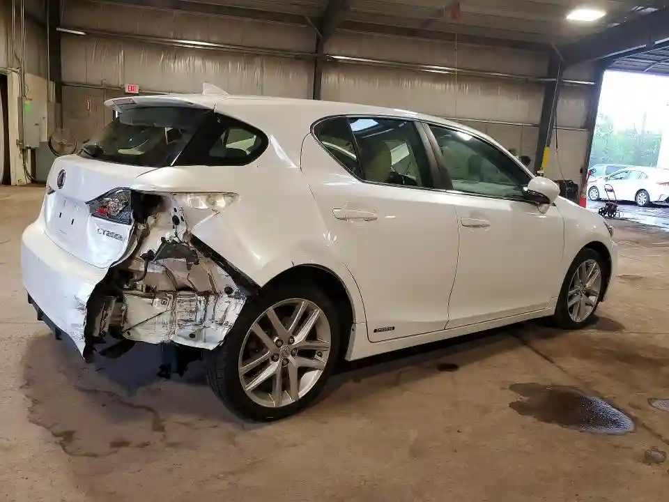 JTHKD5BH0F2245938 2015 LEXUS CT 200-2