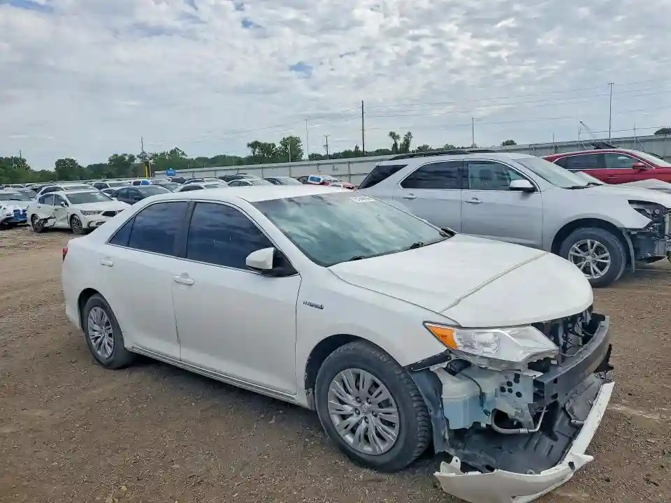4T1BD1FK3CU026130 2012 TOYOTA CAMRY SOLA-3