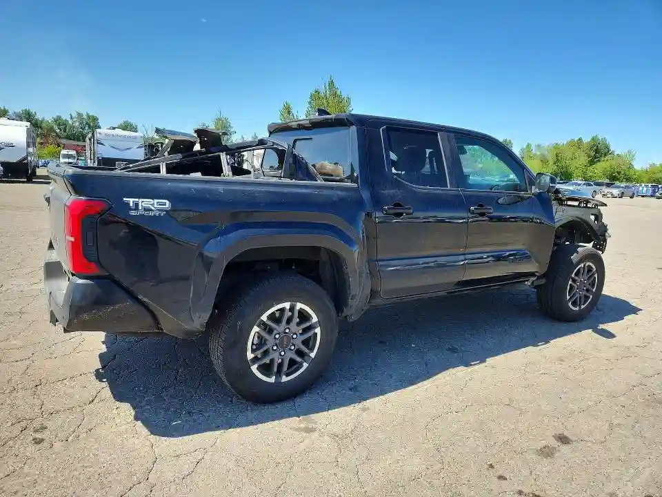 3TYLC5LN6RT014329 2024 TOYOTA TACOMA TRD-2