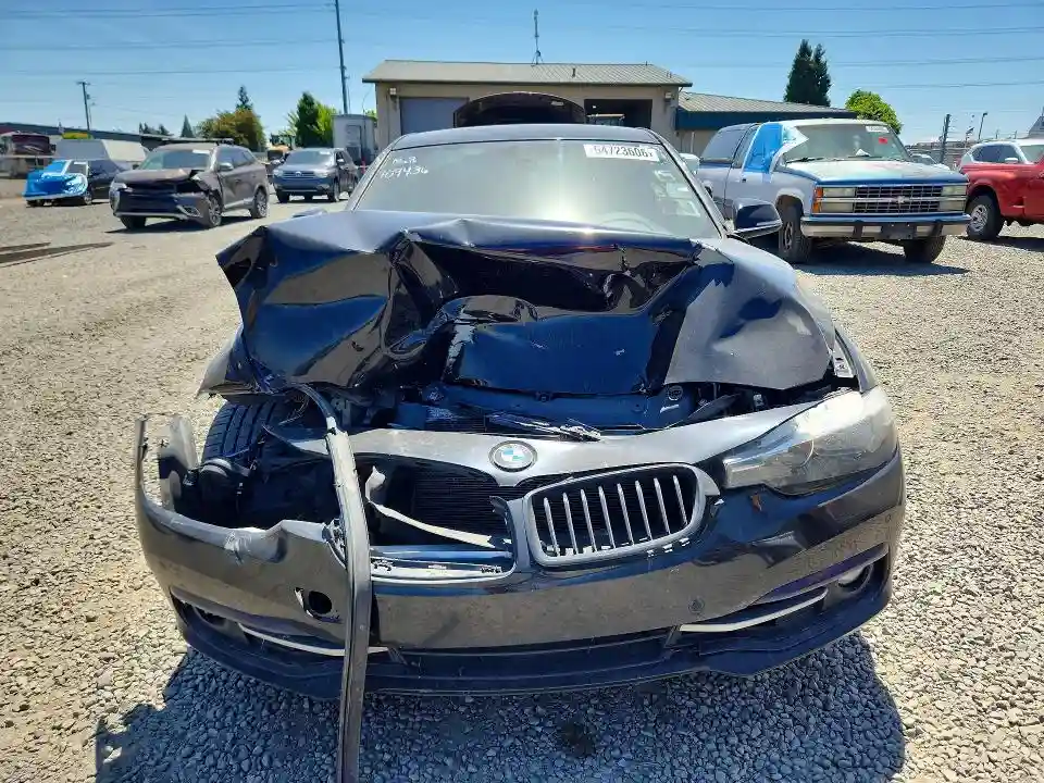 WBA8B9G58HNU48551 2017 BMW 3 SERIES-4