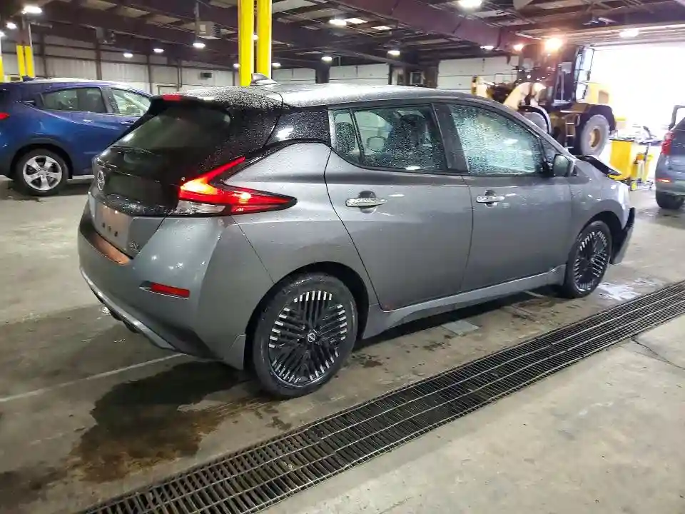 1N4CZ1CV1SC566661 2025 NISSAN LEAF-2