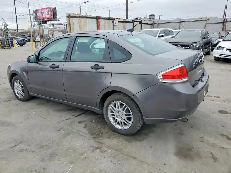 1FAHP3FNXAW121657 2010 FORD FOCUS-1