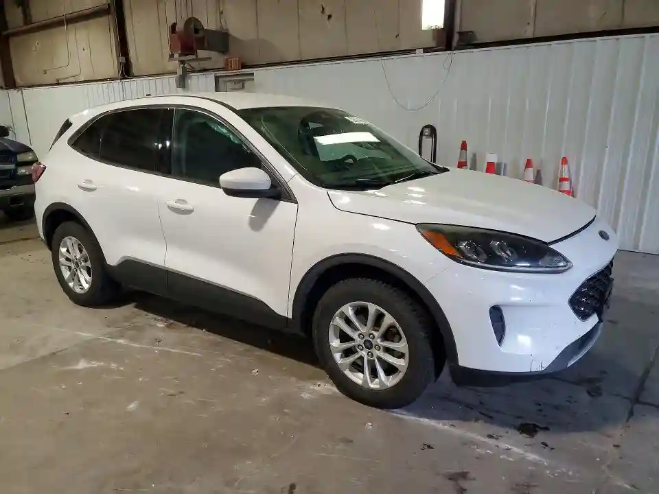 1FMCU9G63LUB68062 2020 FORD ESCAPE-3