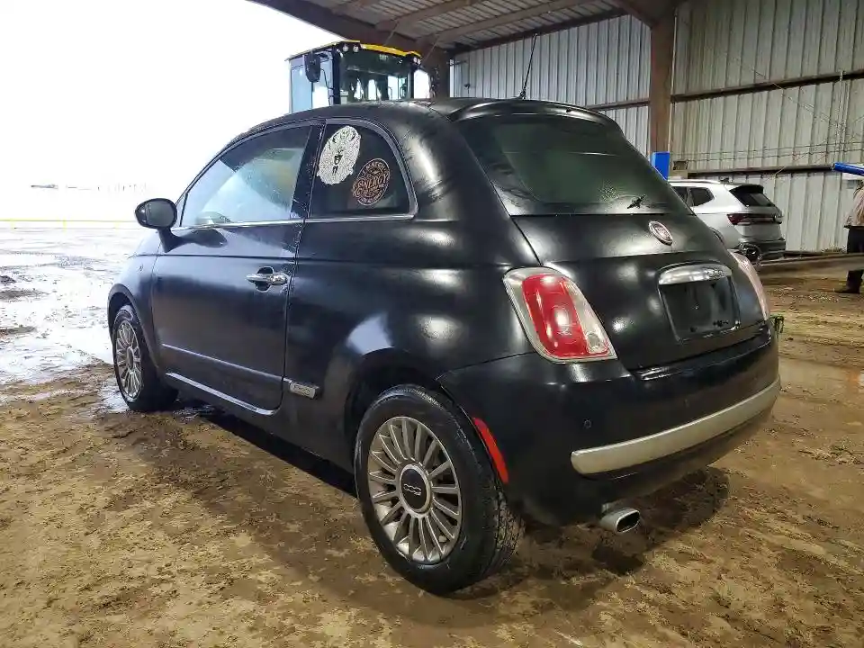3C3CFFCR1CT385105 2012 FIAT 500-1