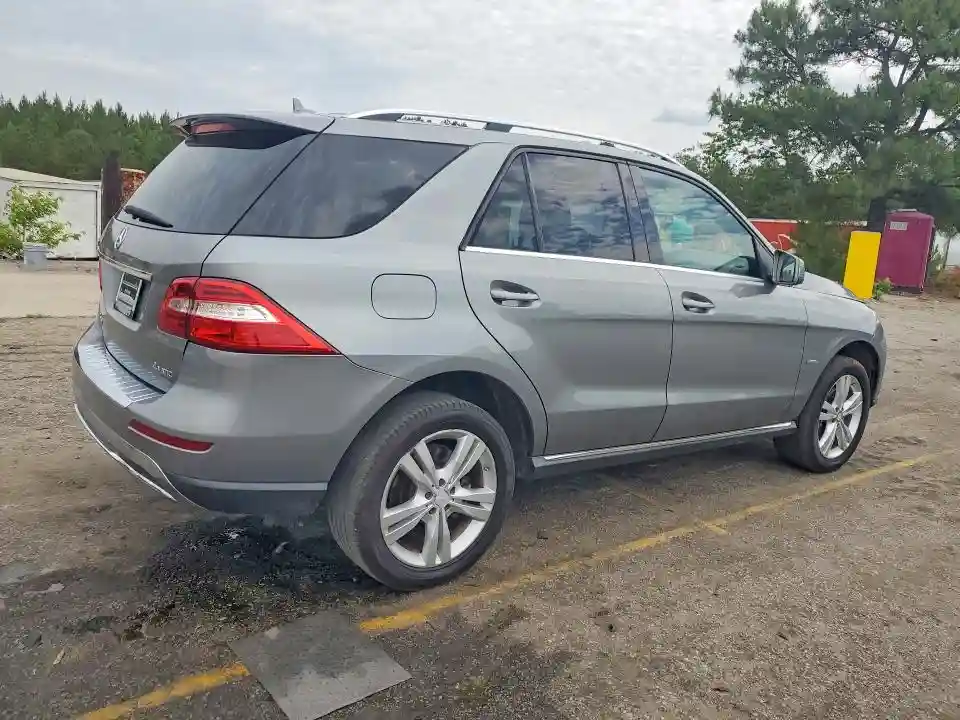 4JGDA5HB0CA086048 2012 MERCEDES-BENZ M-CLASS-2