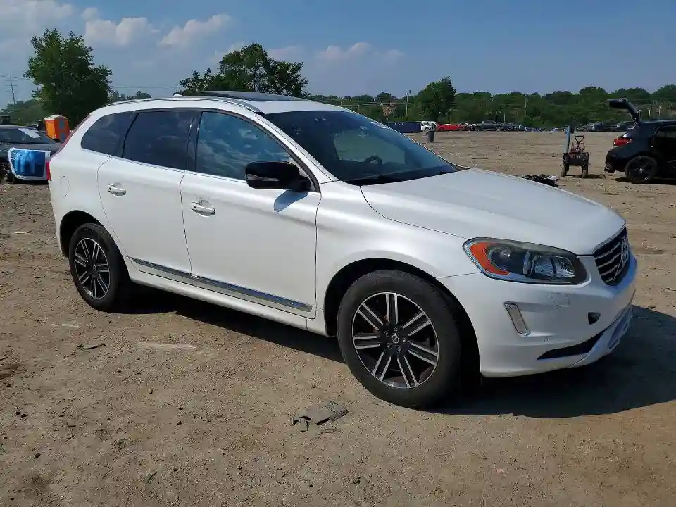 YV440MDR7H2222680 2017 VOLVO XC60-3