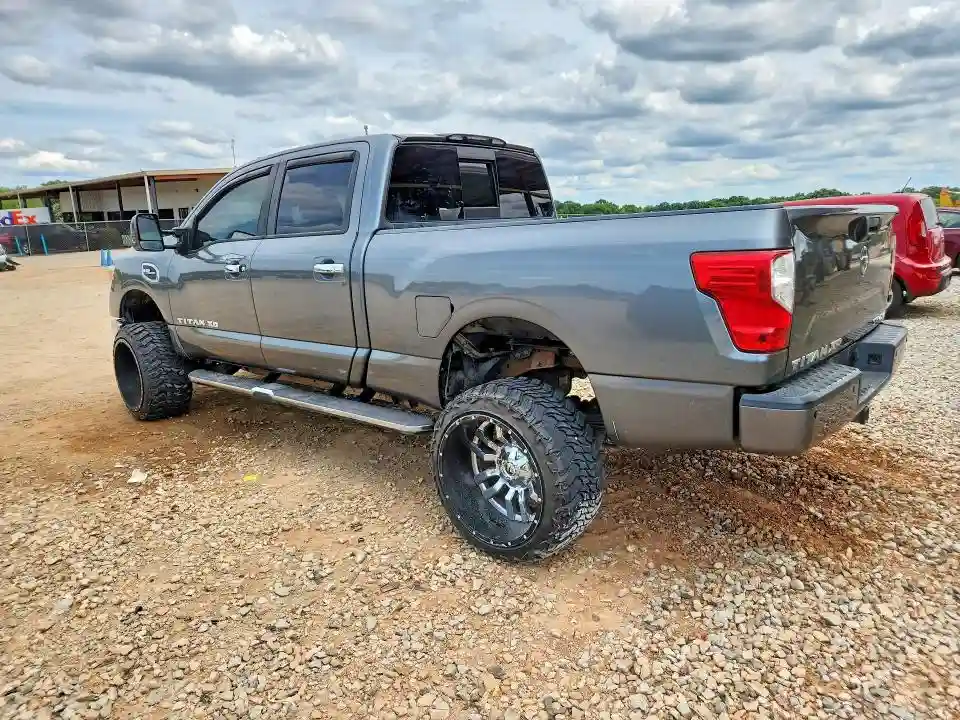 1N6AA1F46HN538795 2017 NISSAN TITAN-1