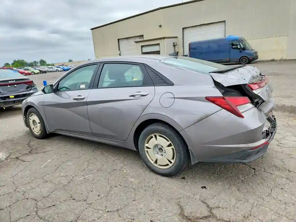 KMHLL4AG4NU348368 2022 HYUNDAI ELANTRA-1