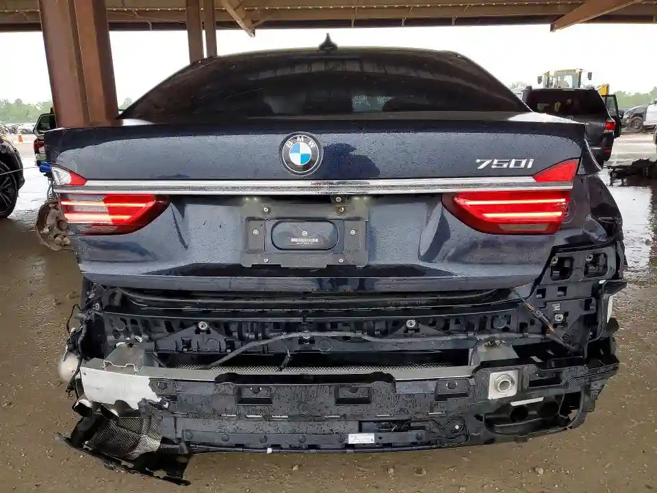 WBA7F0C32HGM21589 2017 BMW 7 SERIES-5