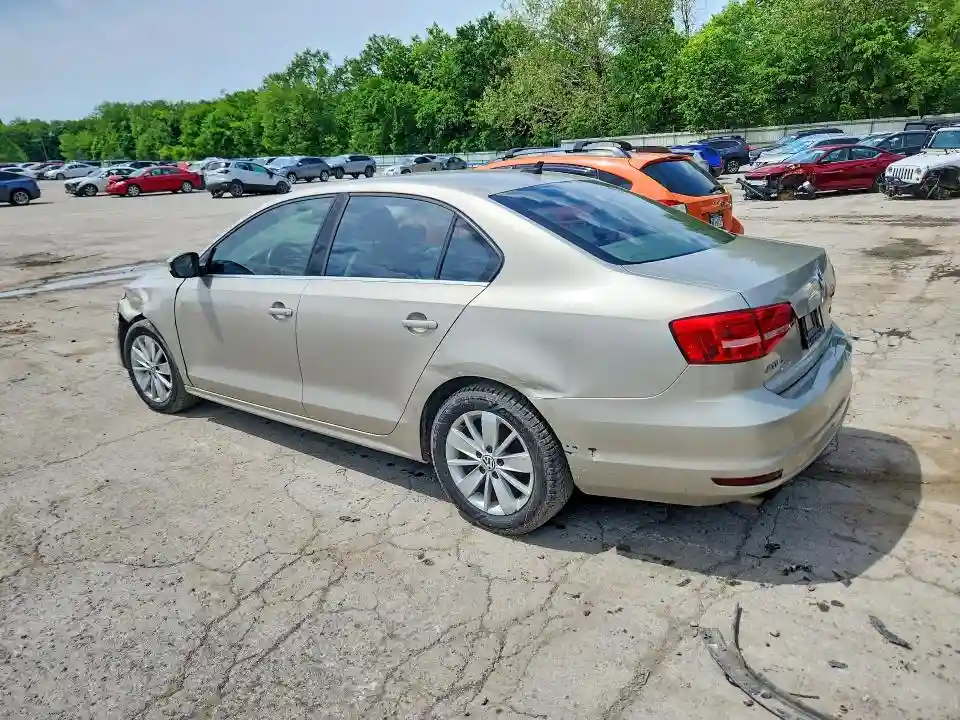 3VWD17AJ2FM284667 2015 VOLKSWAGEN JETTA-1