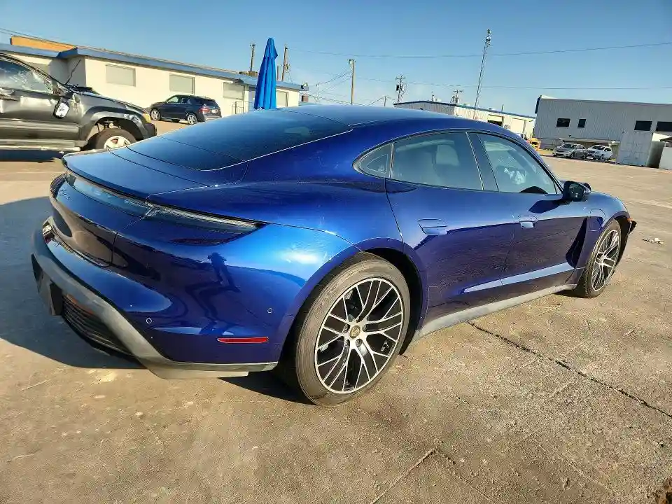 WP0AA2Y16NSA13134 2022 PORSCHE TAYCAN-2