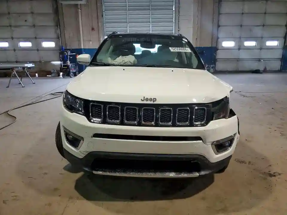 3C4NJDCB1LT164744 2020 JEEP COMPASS-4