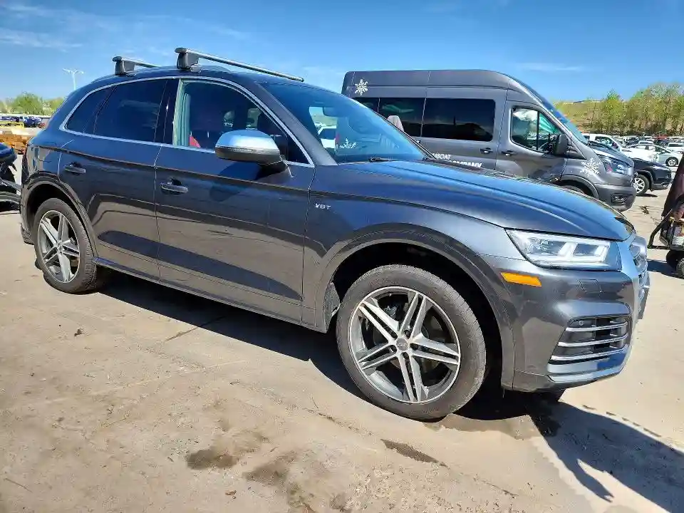 WA1A4AFY0J2166580 2018 AUDI SQ5-3