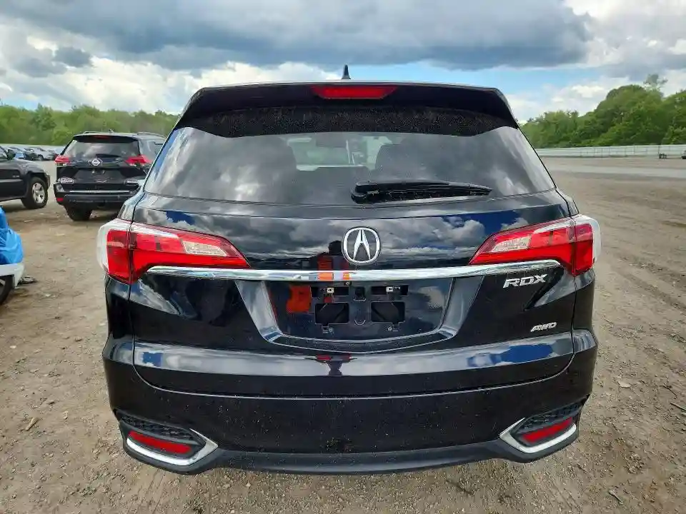 5J8TB4H37JL005985 2018 ACURA RDX-5