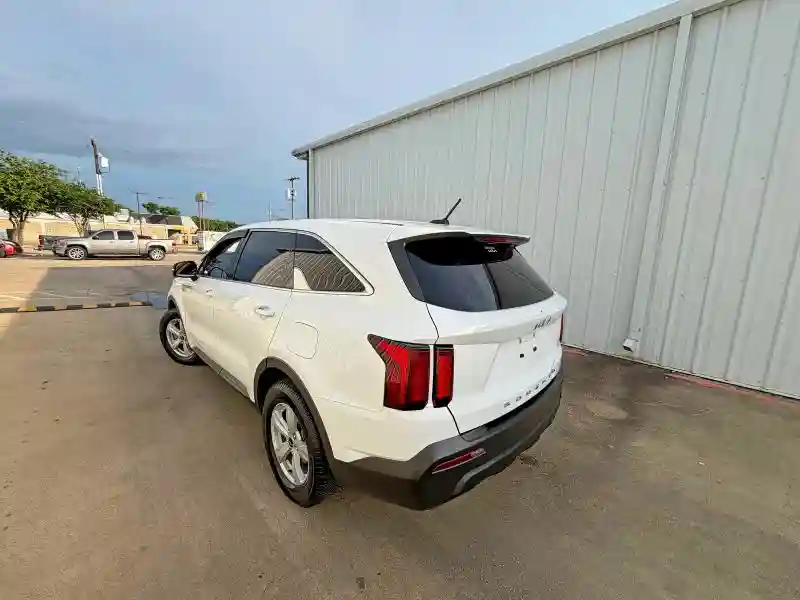 5XYRG4LC8NG157373 2022 KIA SORENTO-2