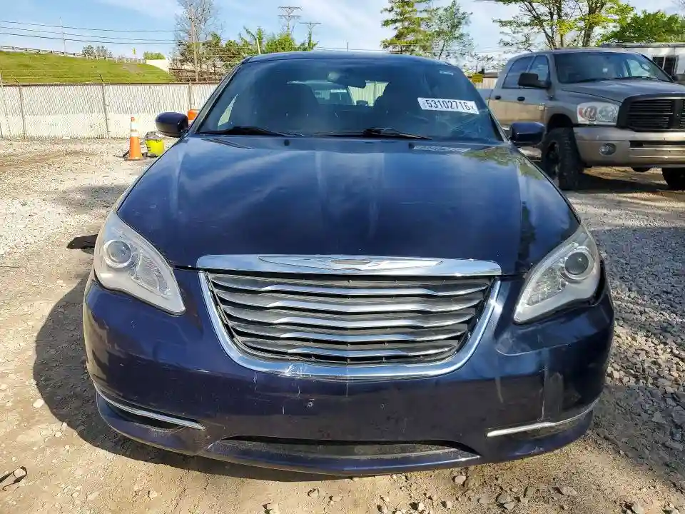 1C3CCBBB7EN118995 2014 CHRYSLER 200-4