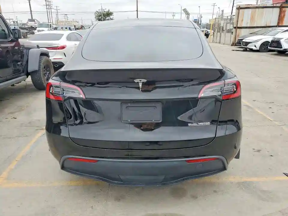 7SAYGDEF9NF366571 2022 TESLA MODEL Y-5