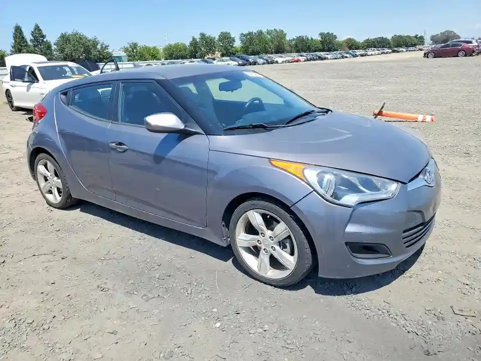 KMHTC6AD3DU158822 2013 HYUNDAI VELOSTER-3