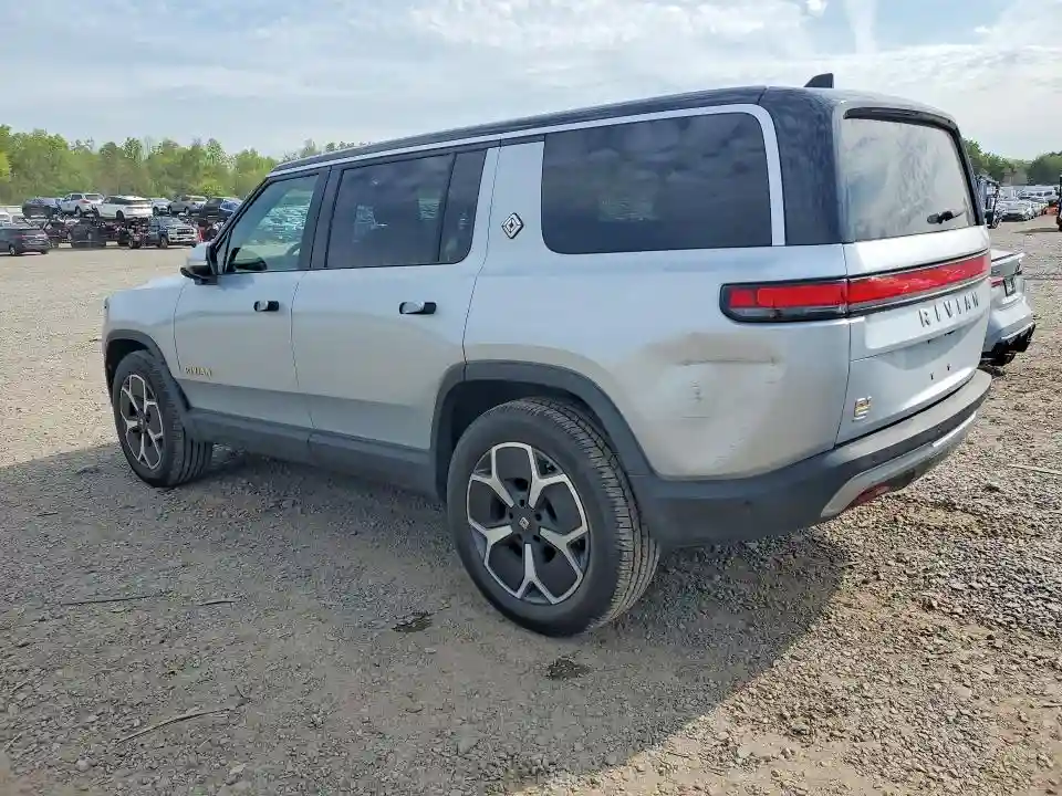 7PDSGABA3RN034071 2024 RIVIAN RIS-1