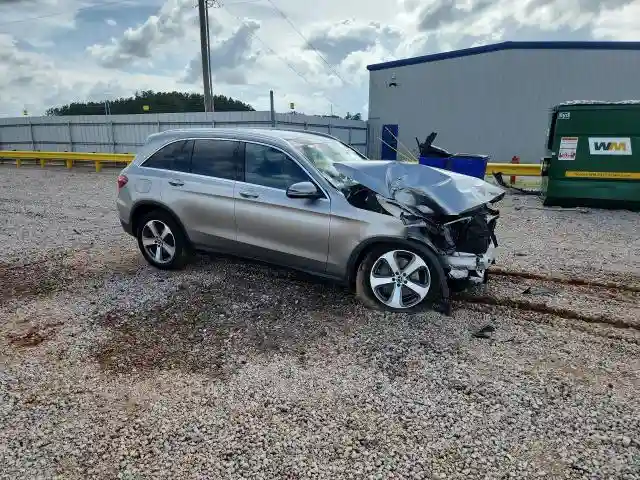 WDC0G4JBXKV131097 2019 MERCEDES-BENZ GLC-CLASS-3