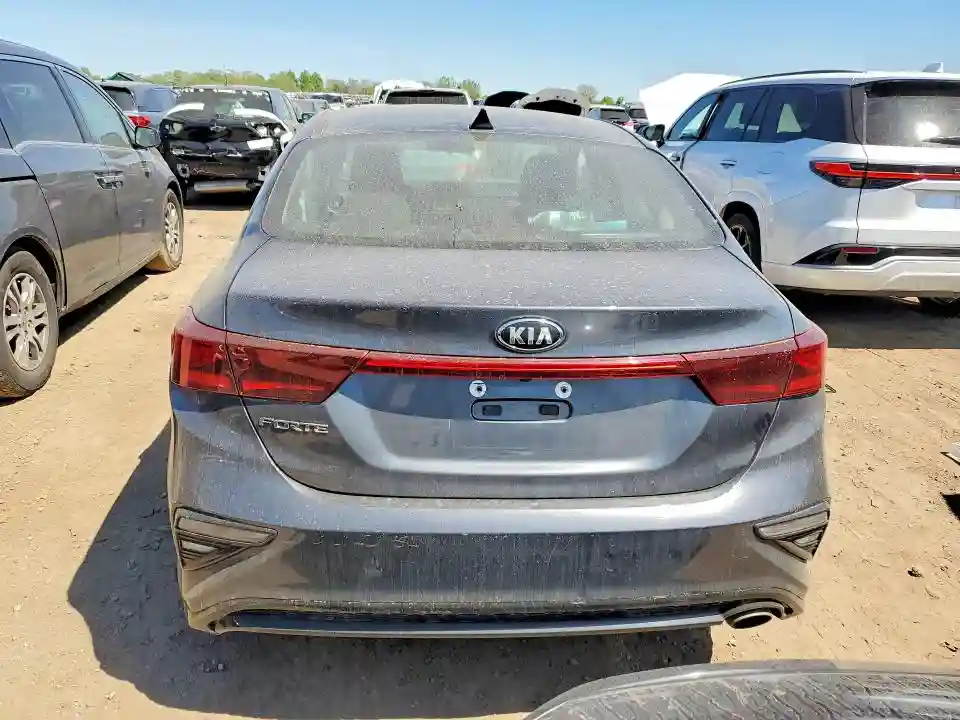 3KPF24AD6ME387485 2021 KIA FORTE-5