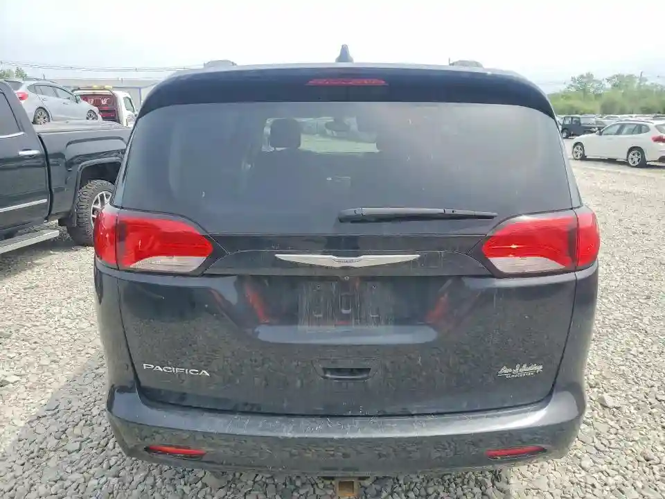 2C4RC1DG6HR675686 2017 CHRYSLER PACIFICA-5