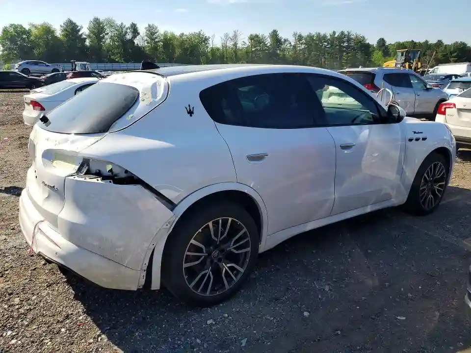 ZN682AVM7P7426573 2023 MASERATI ALL OTHER-2