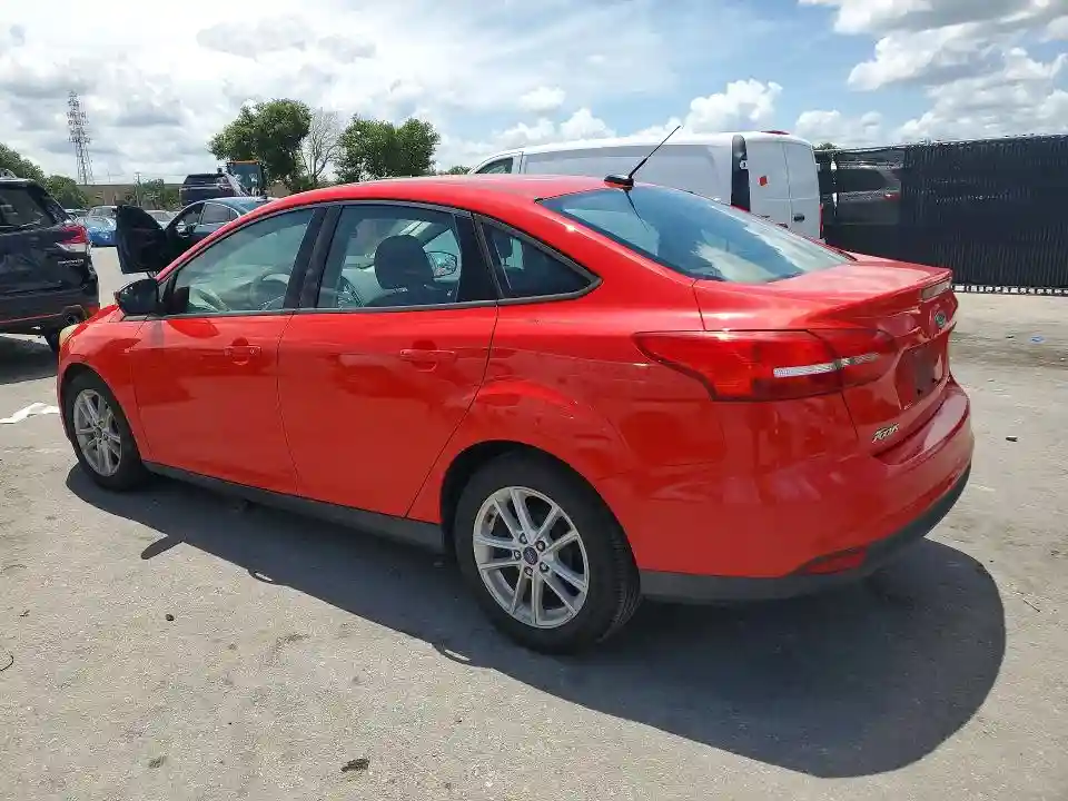 1FADP3F27HL327423 2017 FORD FOCUS-1