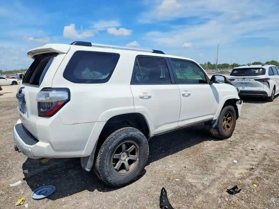 JTEBU5JR9H5440607 2017 TOYOTA 4RUNNER-2