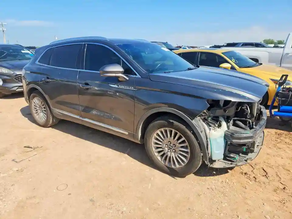2LMPJ6J92KBL22118 2019 LINCOLN NAUTILUS-3
